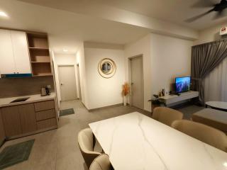 Sunsuria 3BR-5min Setia City Mall, Setia Convention Free 2CP Netflix - 3