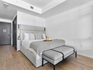 MVR - VIP Miami Stay with Award-Winning Host - 8