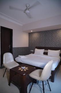 Akshay corporate hotel - Gurgaon - 2