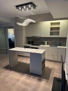 Cozy 1 Bedroom Downtown - 3