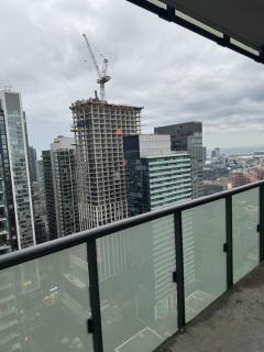 Cozy 1 Bedroom Downtown - 2