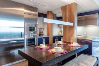 MVR - Designer Balconies Miami's Best Views - 7