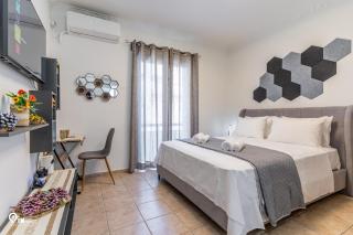 'Simple and Comfy' Amazing House - Atene - 1