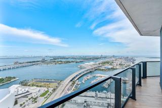 MVR - 41 Floor Stay - Downtown at Your Feet - 9