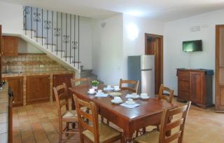 Gorgeous Apartment In Montone - Montone - 7