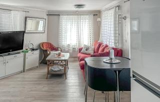 2 Bedroom Cozy Home In Arendal - 8