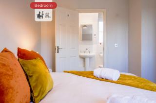 Two Bedroom Apartment By Littlepiggyrentals Short Lets & Serviced Accommodation Hatfield With WiFi & Free Parking - Hatfield - 2