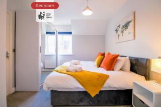 Two Bedroom Apartment By Littlepiggyrentals Short Lets & Serviced Accommodation Hatfield With WiFi & Free Parking - Hatfield - 1
