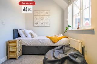 Two Bedroom Apartment By Littlepiggyrentals Short Lets & Serviced Accommodation Hatfield With WiFi & Free Parking - Hatfield - 6