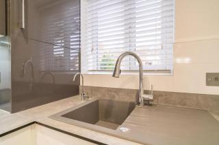 2 bedroom house with parking in Borehamwood - Borehamwood - 8
