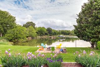 On-Site Boat Dock Queenstown Home with Pool and Yard! - Grasonville - 0