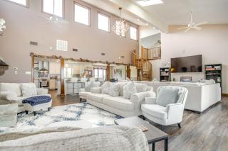 On-Site Boat Dock Queenstown Home with Pool and Yard! - Grasonville - 5