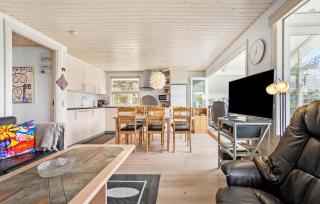 Amazing Home In Tarm With Sauna - Tarm - 6