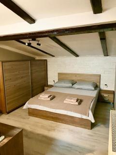 Regim Hotelier Pietonală - Oradea - 9