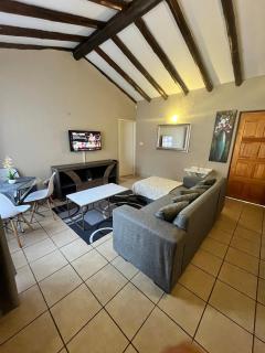 Exquisite cottage in Doringkloof - Centurion - 0