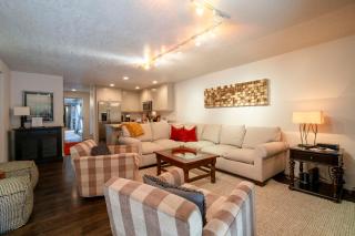 Summertime Fun! Pool, Hot Tub, Pickleball and More - Snowflower Slopeside Cant Be Beat! - Park City - 6