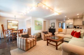 Summertime Fun! Pool, Hot Tub, Pickleball and More - Snowflower Slopeside Cant Be Beat! - 1