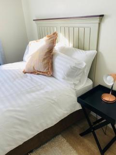 Sandton 2 cosy bedroom apartment - Joanesburgo - 4