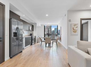 MVR - Wake Up to Miami-s Most Iconic Views - 1