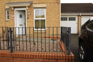 2ndHomeStays- Bilston- Contractors Friendly Townhouse - Bilston - 8