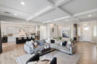 Elegant Phoenix Getaway w Pool and Spa Heating - Phoenix - 4