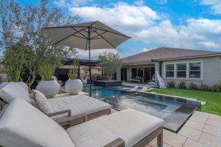 Elegant Phoenix Getaway w Pool and Spa Heating - Phoenix - 3