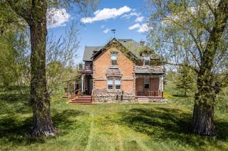 Emmas Timeless Treasure Historic Home - - 5