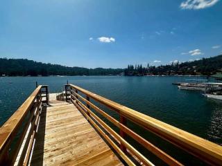 Camp Bass-Boat Dock-Lake Front-Sleeps 10 - 0