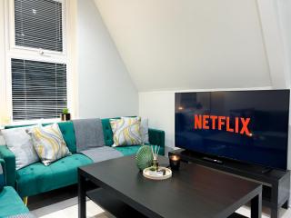 Modern & Relaxed 2 Bed Apartment Near City Centre - Cardiff - 2