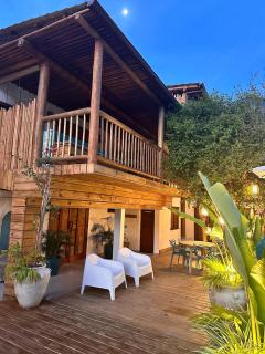 Casa no Centro de Arraial - 4 Suítes e Jacuzzi privativa - Porto Seguro - 0