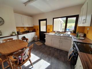 Beltany Lodge - - 6