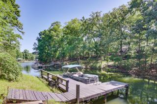Dock and Home Theater Pet-Friendly Lake Wylie Home - Fort Mill - 8