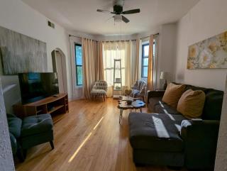 3 Bedroomin the Medical Center - Chicago - 5