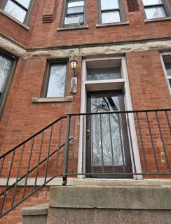 3 Bedroomin the Medical Center - Chicago - 2