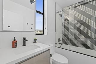 Serene Hollywood - 3