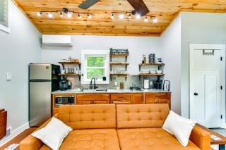 Modern Hersey Tiny Home with Private Hot Tub! - Evart - 5
