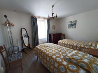 Escapade touristique: gîte avec 2 chambres, TV et cuisine équipée à Bazoches-les-Gallerandes - FR-1-590-155 - 5