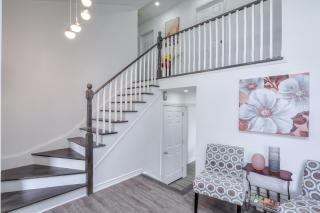 The Elegant 3 Bedroom Residence - Barrie - 7