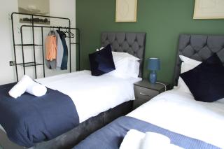 2ndHomeStays- Bilston- Contractors Friendly Townhouse - Bilston - 2