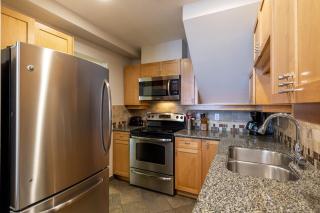 Glacier Lodge 309 by Outpost Whistler - Whistler - 9