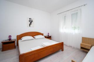 Apartments by the sea Pag - 24467 - 2