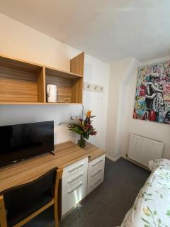 Kingsley Park Bridge Rooms - Northampton - 9