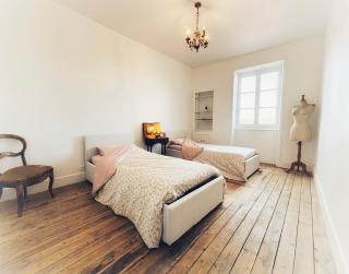 Apartment with master suite - 6