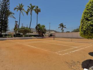 Quiet apartment with pool right on the beach - Mazatlán - 9