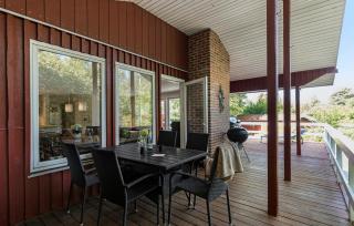 4 Bedroom Nice Home In Glesborg - Glesborg - 2