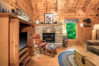 26 Bearfoot Landing Cabin - 4