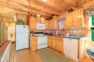 26 Bearfoot Landing Cabin - 2