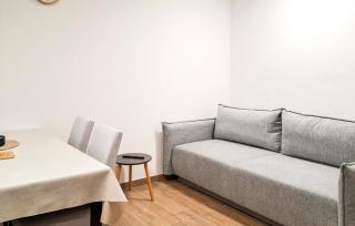 1 Bedroom Lovely Apartment In Pisak - 5