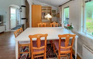 Beautiful Home In Vägla With Wifi - - 6