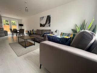 3 Bedroom New House Sleeps 5 with FREE Parking&WiFi -C - Longport - 9